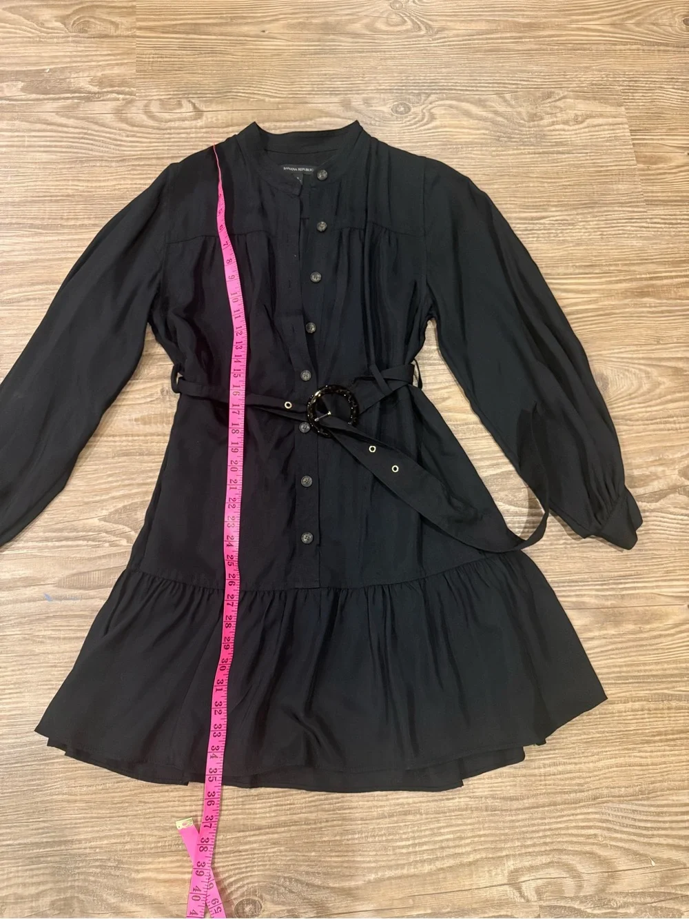 EUC Banana Republic Billow sleeved belted dress.  Black Size  S ~$160 worn once! - Picture 4 of 7
